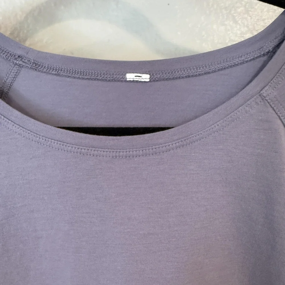 Lululemon Shirt Womens Medium Purple Long Sleeve Crew Neck Raglan Cotton Basic